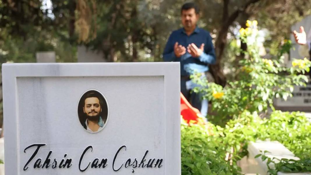 Adana’da Emsal Kararın Ardından Sessiz Anma! Aileler Kabir Başında Konuştu 5